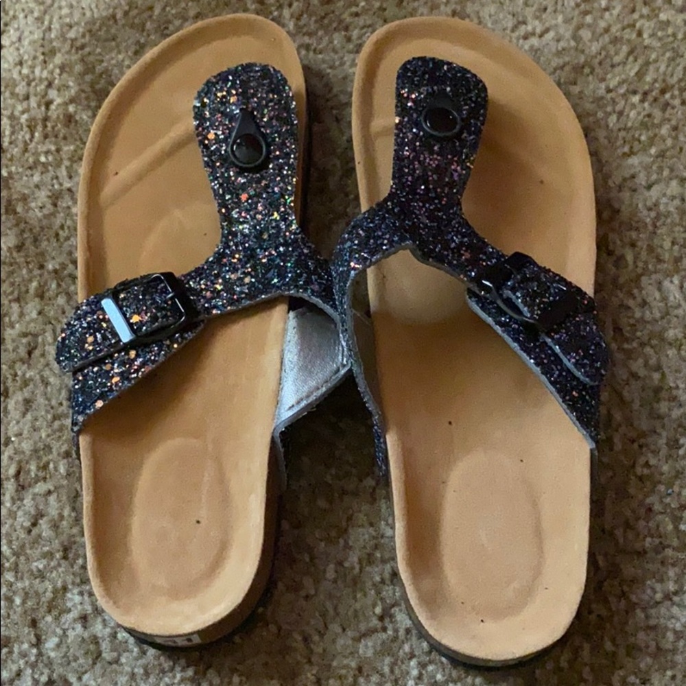 Sandals - Picture 3 of 3